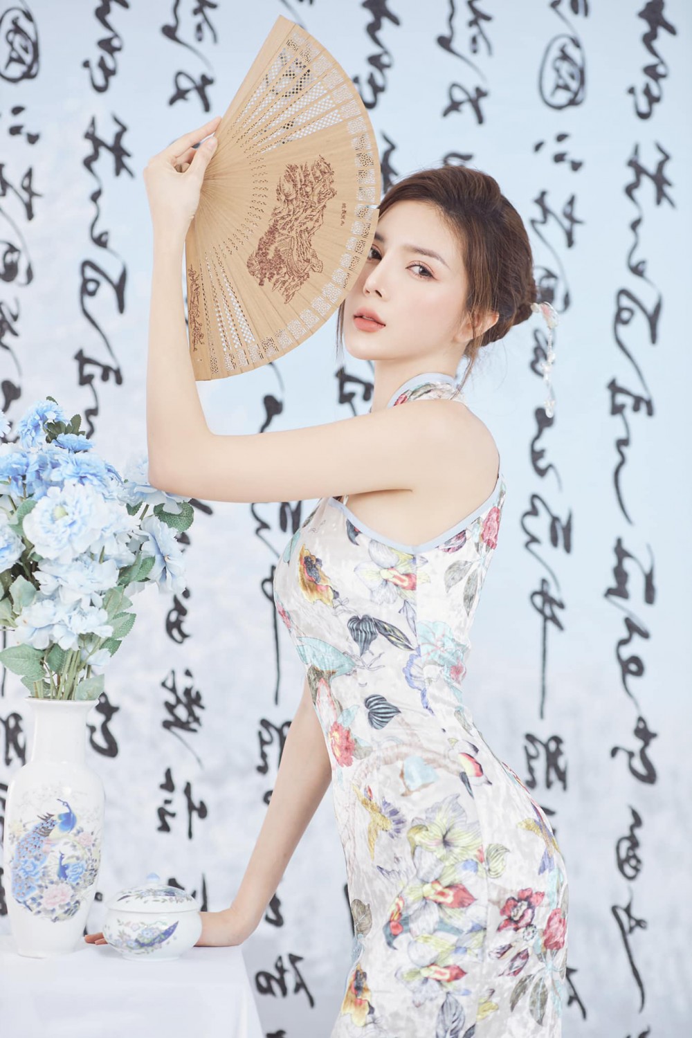 Concept chụp ảnh nàng thơ beauty đẹp Đà Lạt Lâm Đồng với hoa phượng (2)